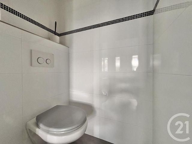 Appartement F3 à louer - 3 pièces - 61.44 m2 - NICE - 06 - PROVENCE-ALPES-COTE-D-AZUR - Century 21 Agence Molière