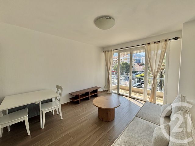 Appartement F2 à louer - 2 pièces - 31.38 m2 - MENTON - 06 - PROVENCE-ALPES-COTE-D-AZUR - Century 21 Agence Molière