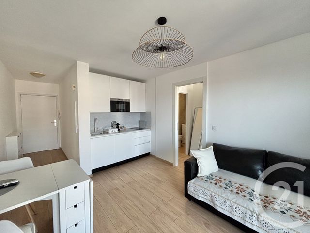 Appartement F2 à louer - 2 pièces - 31.04 m2 - ROQUEBRUNE CAP MARTIN - 06 - PROVENCE-ALPES-COTE-D-AZUR - Century 21 Agence Molière