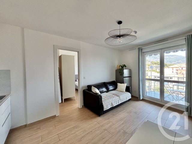 Appartement F2 à louer - 2 pièces - 31.04 m2 - ROQUEBRUNE CAP MARTIN - 06 - PROVENCE-ALPES-COTE-D-AZUR - Century 21 Agence Molière