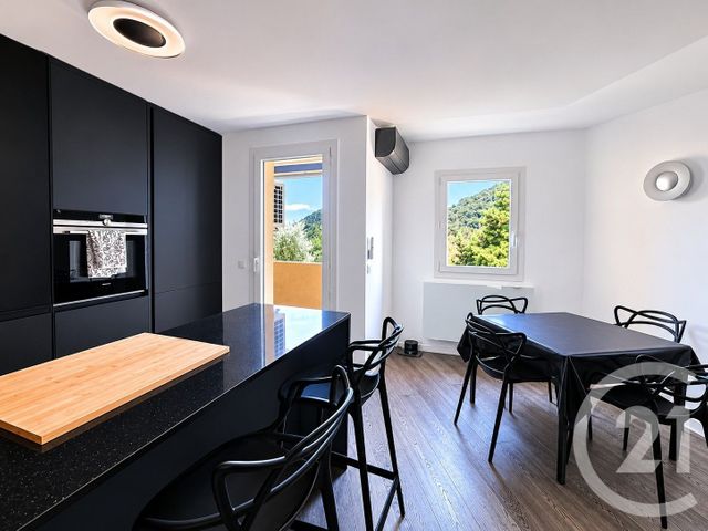 Appartement F3 à vendre - 3 pièces - 95.0 m2 - ROQUEBRUNE CAP MARTIN - 06 - PROVENCE-ALPES-COTE-D-AZUR - Century 21 Agence Molière