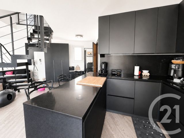 Appartement F3 à vendre - 3 pièces - 95.0 m2 - ROQUEBRUNE CAP MARTIN - 06 - PROVENCE-ALPES-COTE-D-AZUR - Century 21 Agence Molière