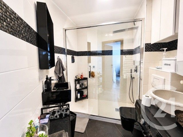 Appartement F3 à vendre - 3 pièces - 95.0 m2 - ROQUEBRUNE CAP MARTIN - 06 - PROVENCE-ALPES-COTE-D-AZUR - Century 21 Agence Molière