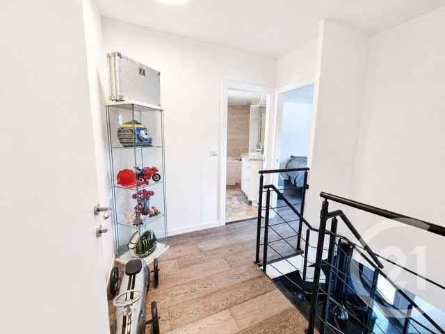 Appartement F3 à vendre - 3 pièces - 95.0 m2 - ROQUEBRUNE CAP MARTIN - 06 - PROVENCE-ALPES-COTE-D-AZUR - Century 21 Agence Molière
