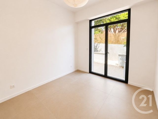 Appartement F4 à vendre - 4 pièces - 74.32 m2 - ROQUEBRUNE CAP MARTIN - 06 - PROVENCE-ALPES-COTE-D-AZUR - Century 21 Agence Molière