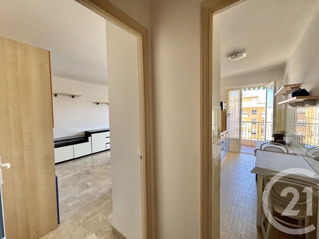 Appartement F1 à louer - 1 pièce - 37.68 m2 - ROQUEBRUNE CAP MARTIN - 06 - PROVENCE-ALPES-COTE-D-AZUR - Century 21 Agence Molière