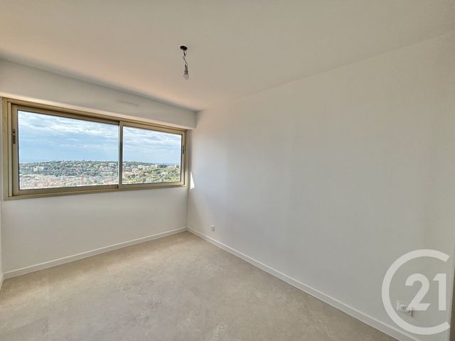 Appartement F3 à louer - 3 pièces - 70.22 m2 - ROQUEBRUNE CAP MARTIN - 06 - PROVENCE-ALPES-COTE-D-AZUR - Century 21 Agence Molière