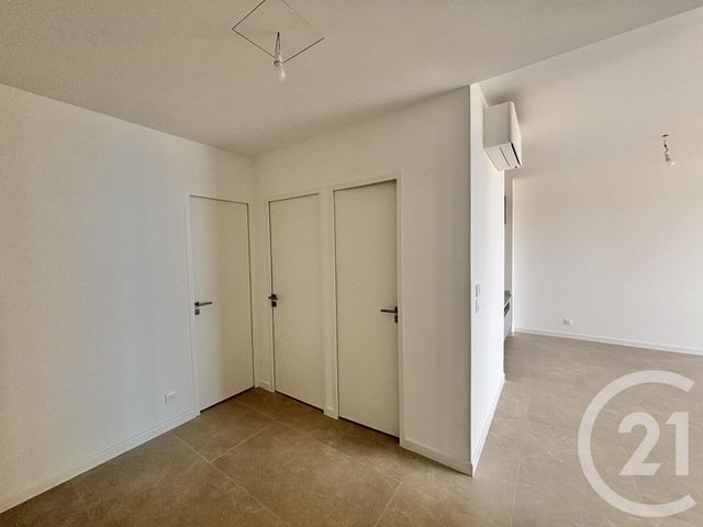 Appartement F3 à louer - 3 pièces - 70.22 m2 - ROQUEBRUNE CAP MARTIN - 06 - PROVENCE-ALPES-COTE-D-AZUR - Century 21 Agence Molière