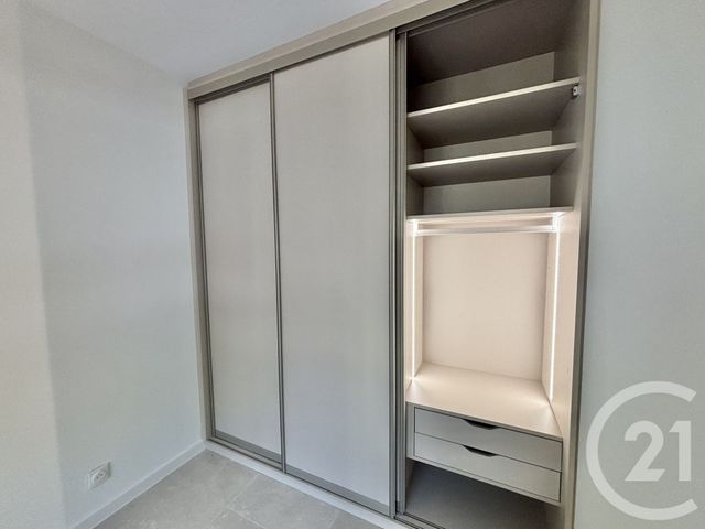 Appartement F3 à louer - 3 pièces - 70.22 m2 - ROQUEBRUNE CAP MARTIN - 06 - PROVENCE-ALPES-COTE-D-AZUR - Century 21 Agence Molière