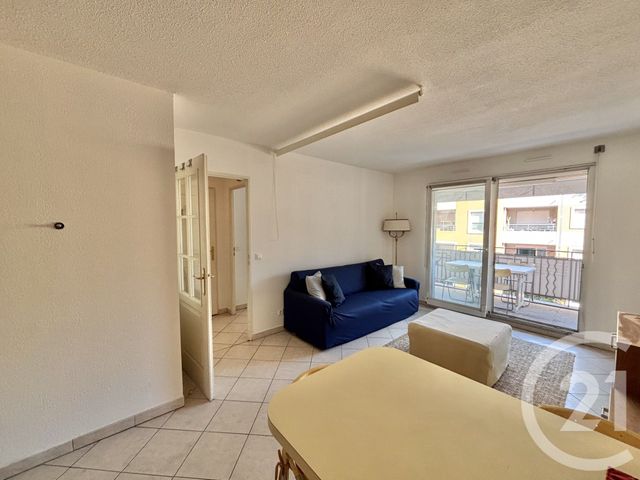 Appartement F2 à louer - 2 pièces - 38.65 m2 - ROQUEBRUNE CAP MARTIN - 06 - PROVENCE-ALPES-COTE-D-AZUR - Century 21 Agence Molière