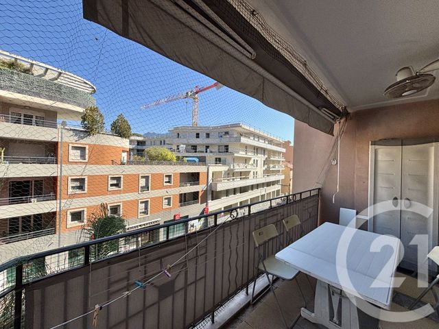 Appartement F2 à louer - 2 pièces - 38.65 m2 - ROQUEBRUNE CAP MARTIN - 06 - PROVENCE-ALPES-COTE-D-AZUR - Century 21 Agence Molière