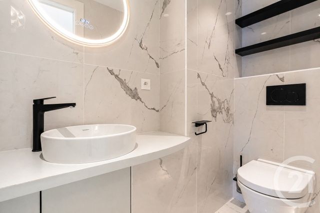 Appartement F4 à vendre - 4 pièces - 126.7 m2 - ROQUEBRUNE CAP MARTIN - 06 - PROVENCE-ALPES-COTE-D-AZUR - Century 21 Agence Molière