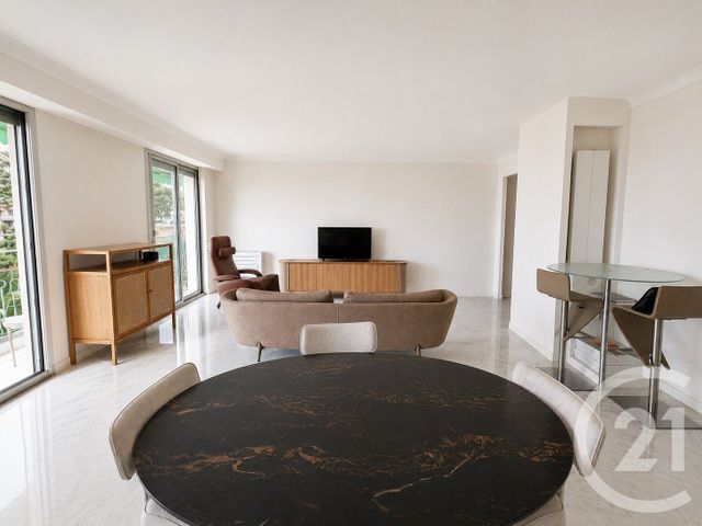 Appartement F4 à vendre - 4 pièces - 126.7 m2 - ROQUEBRUNE CAP MARTIN - 06 - PROVENCE-ALPES-COTE-D-AZUR - Century 21 Agence Molière