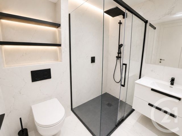 Appartement F4 à vendre - 4 pièces - 126.7 m2 - ROQUEBRUNE CAP MARTIN - 06 - PROVENCE-ALPES-COTE-D-AZUR - Century 21 Agence Molière