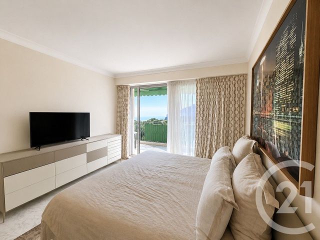 Appartement F4 à vendre - 4 pièces - 126.7 m2 - ROQUEBRUNE CAP MARTIN - 06 - PROVENCE-ALPES-COTE-D-AZUR - Century 21 Agence Molière