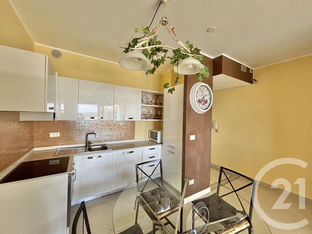 Appartement F3 à louer - 2 pièces - 58.5 m2 - ROQUEBRUNE CAP MARTIN - 06 - PROVENCE-ALPES-COTE-D-AZUR - Century 21 Agence Molière