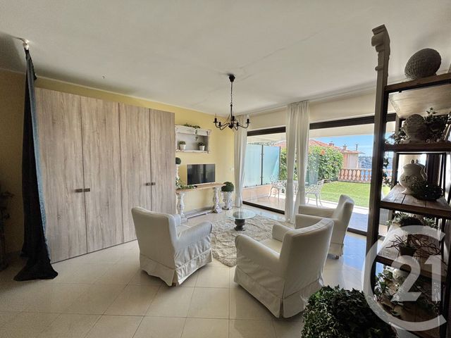 Appartement F3 à louer - 2 pièces - 58.5 m2 - ROQUEBRUNE CAP MARTIN - 06 - PROVENCE-ALPES-COTE-D-AZUR - Century 21 Agence Molière