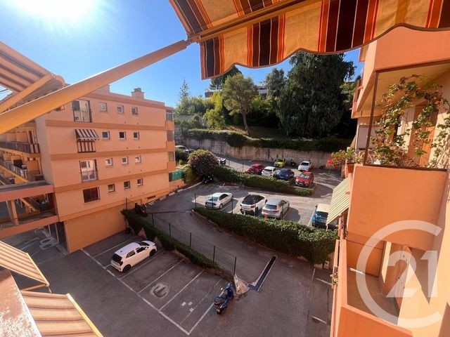 Appartement F3 à vendre - 3 pièces - 46.46 m2 - ROQUEBRUNE CAP MARTIN - 06 - PROVENCE-ALPES-COTE-D-AZUR - Century 21 Agence Molière