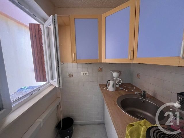 Appartement F3 à vendre - 3 pièces - 46.46 m2 - ROQUEBRUNE CAP MARTIN - 06 - PROVENCE-ALPES-COTE-D-AZUR - Century 21 Agence Molière