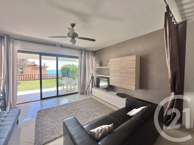 Appartement F2 à louer - 2 pièces - 59.1 m2 - ROQUEBRUNE CAP MARTIN - 06 - PROVENCE-ALPES-COTE-D-AZUR - Century 21 Agence Molière