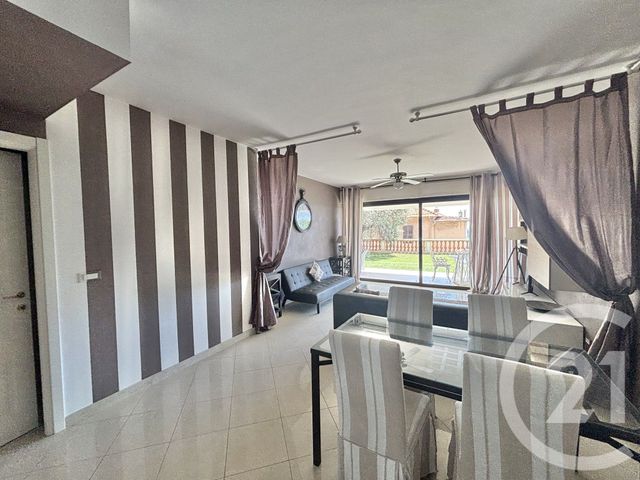 Appartement F2 à louer - 2 pièces - 59.1 m2 - ROQUEBRUNE CAP MARTIN - 06 - PROVENCE-ALPES-COTE-D-AZUR - Century 21 Agence Molière