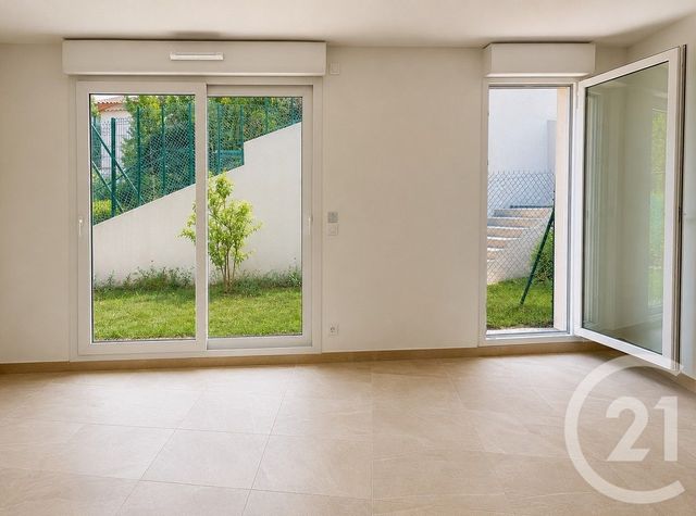 Appartement F3 à vendre - 3 pièces - 59.0 m2 - ROQUEBRUNE CAP MARTIN - 06 - PROVENCE-ALPES-COTE-D-AZUR - Century 21 Agence Molière