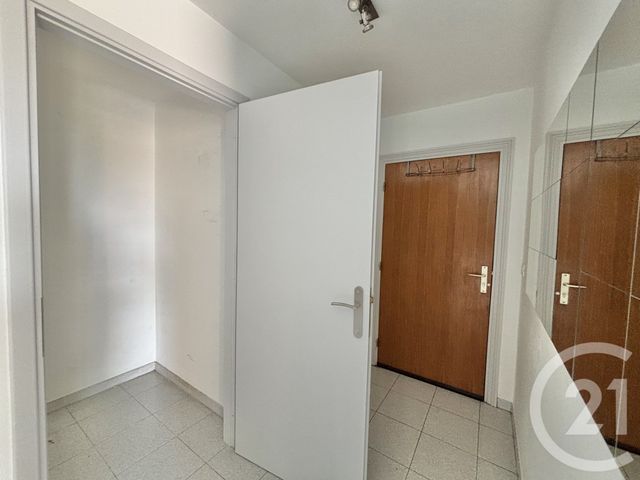 Appartement F2 à louer - 2 pièces - 45.44 m2 - ROQUEBRUNE CAP MARTIN - 06 - PROVENCE-ALPES-COTE-D-AZUR - Century 21 Agence Molière