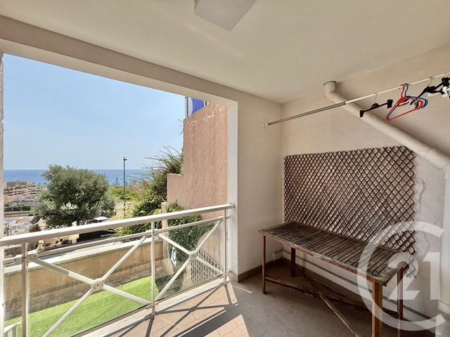 Appartement F2 à louer - 2 pièces - 45.44 m2 - ROQUEBRUNE CAP MARTIN - 06 - PROVENCE-ALPES-COTE-D-AZUR - Century 21 Agence Molière