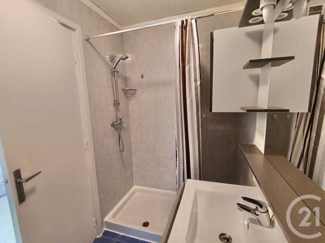 Appartement F1 à louer - 1 pièce - 26.34 m2 - ROQUEBRUNE CAP MARTIN - 06 - PROVENCE-ALPES-COTE-D-AZUR - Century 21 Agence Molière