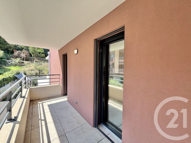 Appartement F3 à louer - 3 pièces - 55.21 m2 - ROQUEBRUNE CAP MARTIN - 06 - PROVENCE-ALPES-COTE-D-AZUR - Century 21 Agence Molière