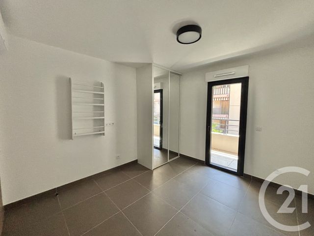 Appartement F3 à louer - 3 pièces - 55.21 m2 - ROQUEBRUNE CAP MARTIN - 06 - PROVENCE-ALPES-COTE-D-AZUR - Century 21 Agence Molière