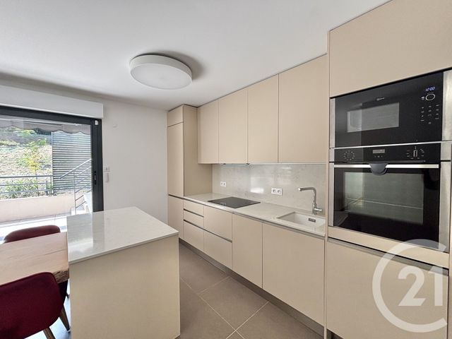 Appartement F3 à louer - 3 pièces - 55.21 m2 - ROQUEBRUNE CAP MARTIN - 06 - PROVENCE-ALPES-COTE-D-AZUR - Century 21 Agence Molière