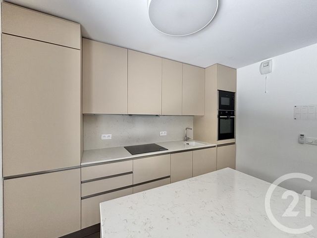 Appartement F3 à louer - 3 pièces - 55.21 m2 - ROQUEBRUNE CAP MARTIN - 06 - PROVENCE-ALPES-COTE-D-AZUR - Century 21 Agence Molière