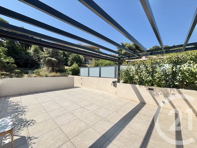Appartement F3 à louer - 3 pièces - 55.21 m2 - ROQUEBRUNE CAP MARTIN - 06 - PROVENCE-ALPES-COTE-D-AZUR - Century 21 Agence Molière