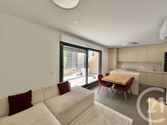 Appartement F3 à louer - 3 pièces - 55.21 m2 - ROQUEBRUNE CAP MARTIN - 06 - PROVENCE-ALPES-COTE-D-AZUR - Century 21 Agence Molière