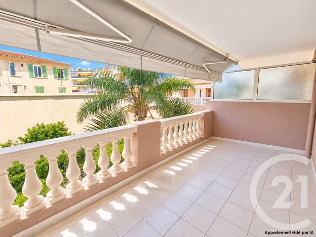 Appartement F3 à vendre - 3 pièces - 66.82 m2 - ROQUEBRUNE CAP MARTIN - 06 - PROVENCE-ALPES-COTE-D-AZUR - Century 21 Agence Molière