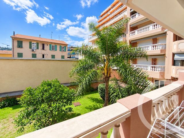 Appartement F3 à vendre - 3 pièces - 66.82 m2 - ROQUEBRUNE CAP MARTIN - 06 - PROVENCE-ALPES-COTE-D-AZUR - Century 21 Agence Molière