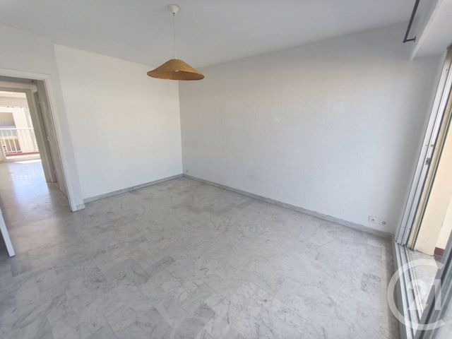 Appartement F3 à vendre - 3 pièces - 56.69 m2 - ROQUEBRUNE CAP MARTIN - 06 - PROVENCE-ALPES-COTE-D-AZUR - Century 21 Agence Molière