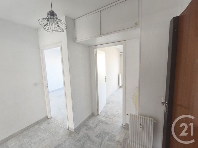 Appartement F3 à vendre - 3 pièces - 56.69 m2 - ROQUEBRUNE CAP MARTIN - 06 - PROVENCE-ALPES-COTE-D-AZUR - Century 21 Agence Molière