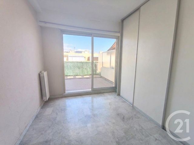 Appartement F3 à vendre - 3 pièces - 56.69 m2 - ROQUEBRUNE CAP MARTIN - 06 - PROVENCE-ALPES-COTE-D-AZUR - Century 21 Agence Molière