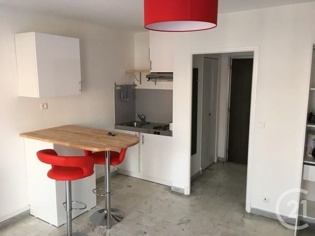 Appartement Studio à louer ROQUEBRUNE CAP MARTIN