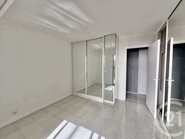 Appartement F2 à louer - 2 pièces - 54.38 m2 - MENTON - 06 - PROVENCE-ALPES-COTE-D-AZUR - Century 21 Agence Molière