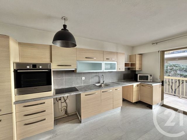 Appartement F2 à louer - 2 pièces - 54.38 m2 - MENTON - 06 - PROVENCE-ALPES-COTE-D-AZUR - Century 21 Agence Molière