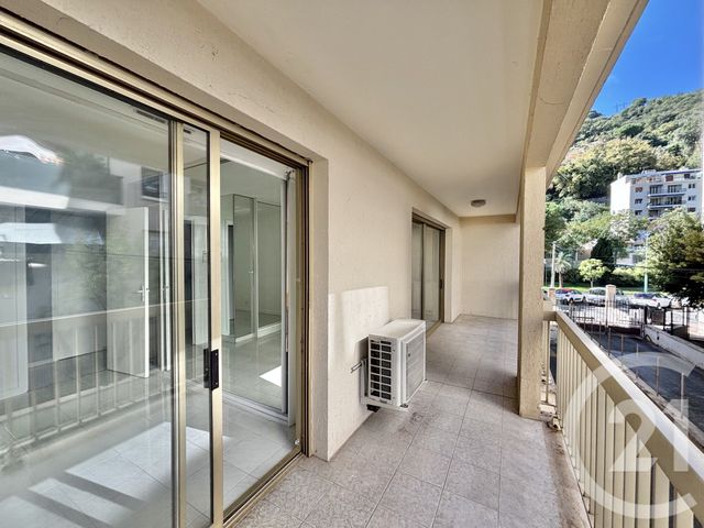 Appartement F2 à louer - 2 pièces - 54.38 m2 - MENTON - 06 - PROVENCE-ALPES-COTE-D-AZUR - Century 21 Agence Molière