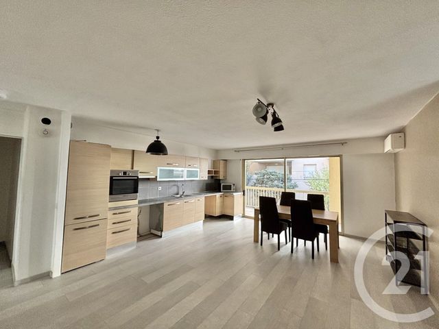 Appartement F2 à louer - 2 pièces - 54.38 m2 - MENTON - 06 - PROVENCE-ALPES-COTE-D-AZUR - Century 21 Agence Molière