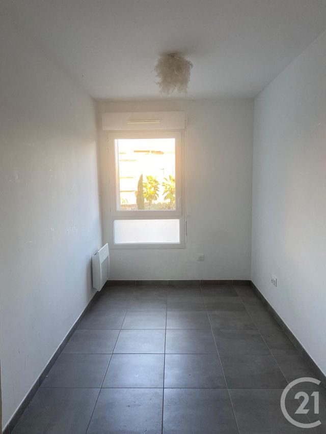 Appartement T3 à louer - 3 pièces - 54.71 m2 - FREJUS - 83 - PROVENCE-ALPES-COTE-D-AZUR - Century 21 Agence Molière
