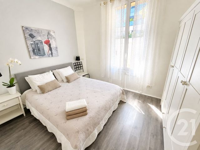 Appartement F3 à louer - 3 pièces - 49.31 m2 - ROQUEBRUNE CAP MARTIN - 06 - PROVENCE-ALPES-COTE-D-AZUR - Century 21 Agence Molière