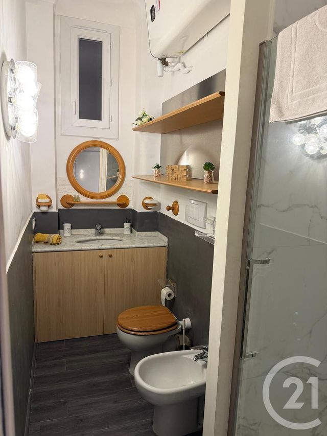 Appartement F3 à louer - 3 pièces - 49.31 m2 - ROQUEBRUNE CAP MARTIN - 06 - PROVENCE-ALPES-COTE-D-AZUR - Century 21 Agence Molière