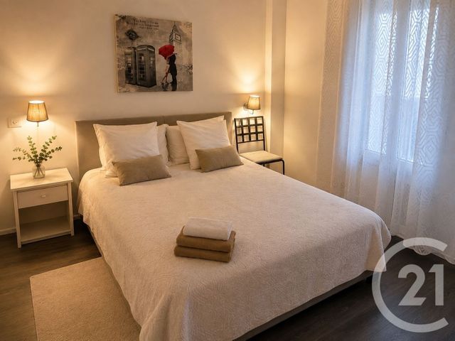 Appartement F3 à louer - 3 pièces - 49.31 m2 - ROQUEBRUNE CAP MARTIN - 06 - PROVENCE-ALPES-COTE-D-AZUR - Century 21 Agence Molière
