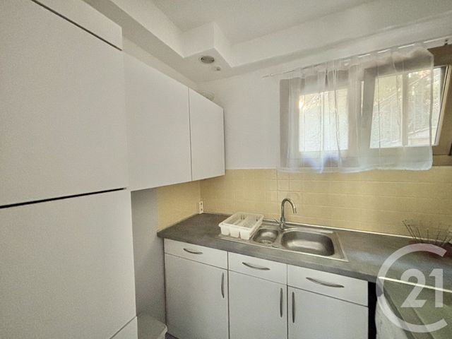 Appartement F2 à louer - 2 pièces - 53.29 m2 - MENTON - 06 - PROVENCE-ALPES-COTE-D-AZUR - Century 21 Agence Molière